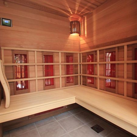 Hostellerie Et Spa De La Vieille Ferme Криэль-сюр-Мер Экстерьер фото